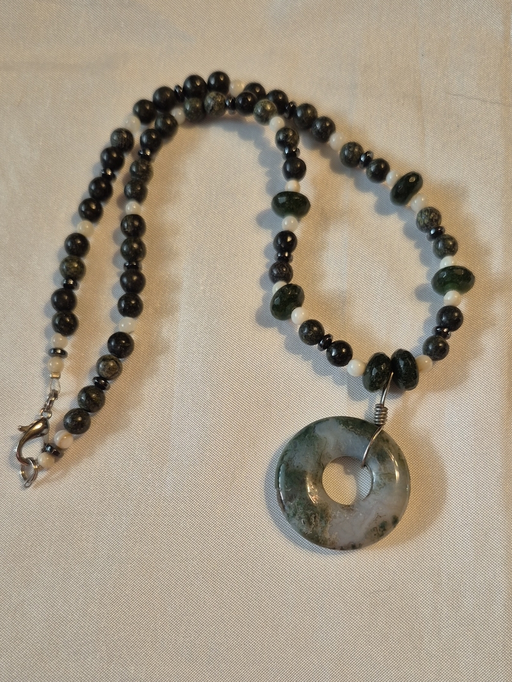 Green Moss Agate Donut Pendant Beaded Necklace - Unbranded